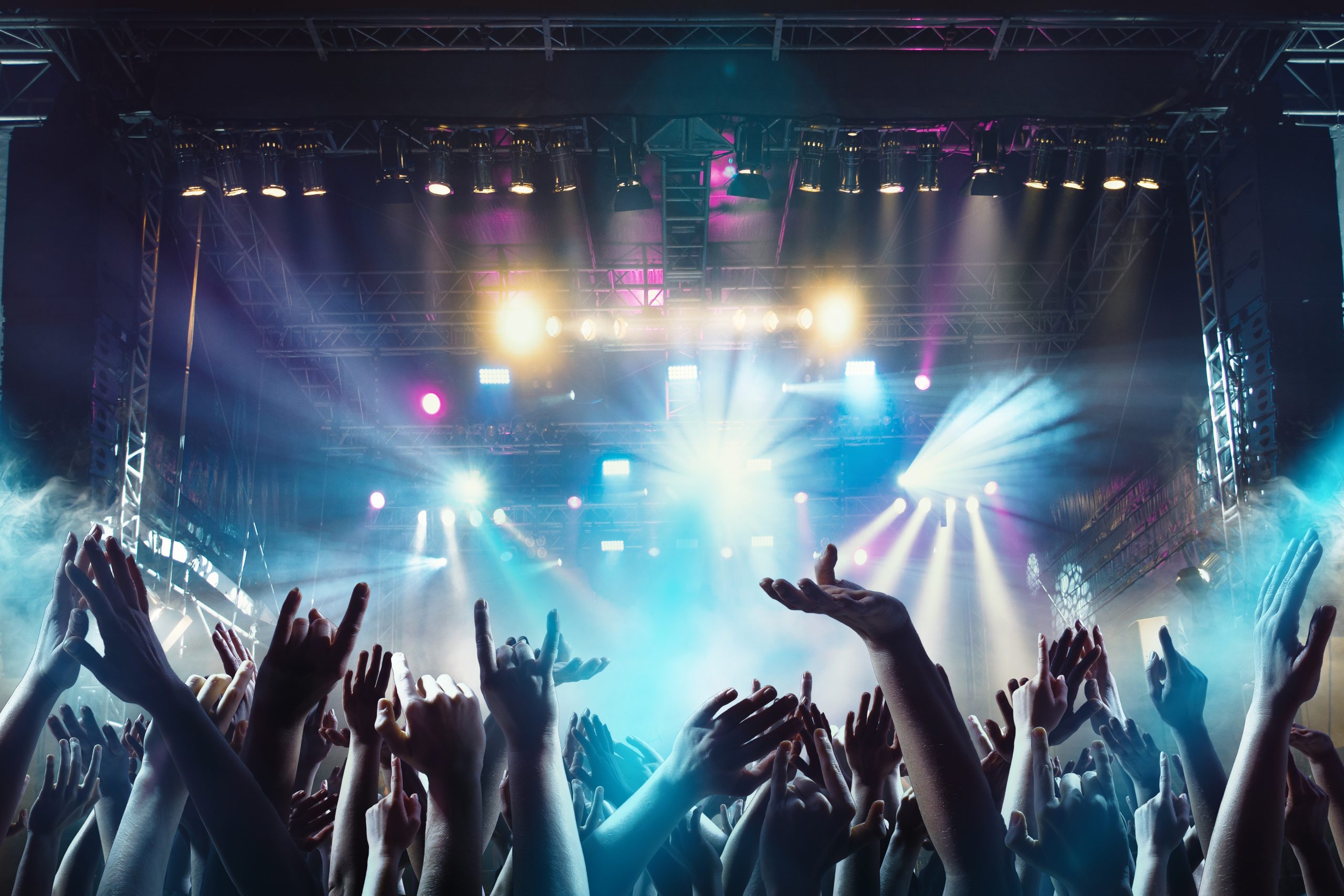 Equipo de producción profesional de EMG Producciones