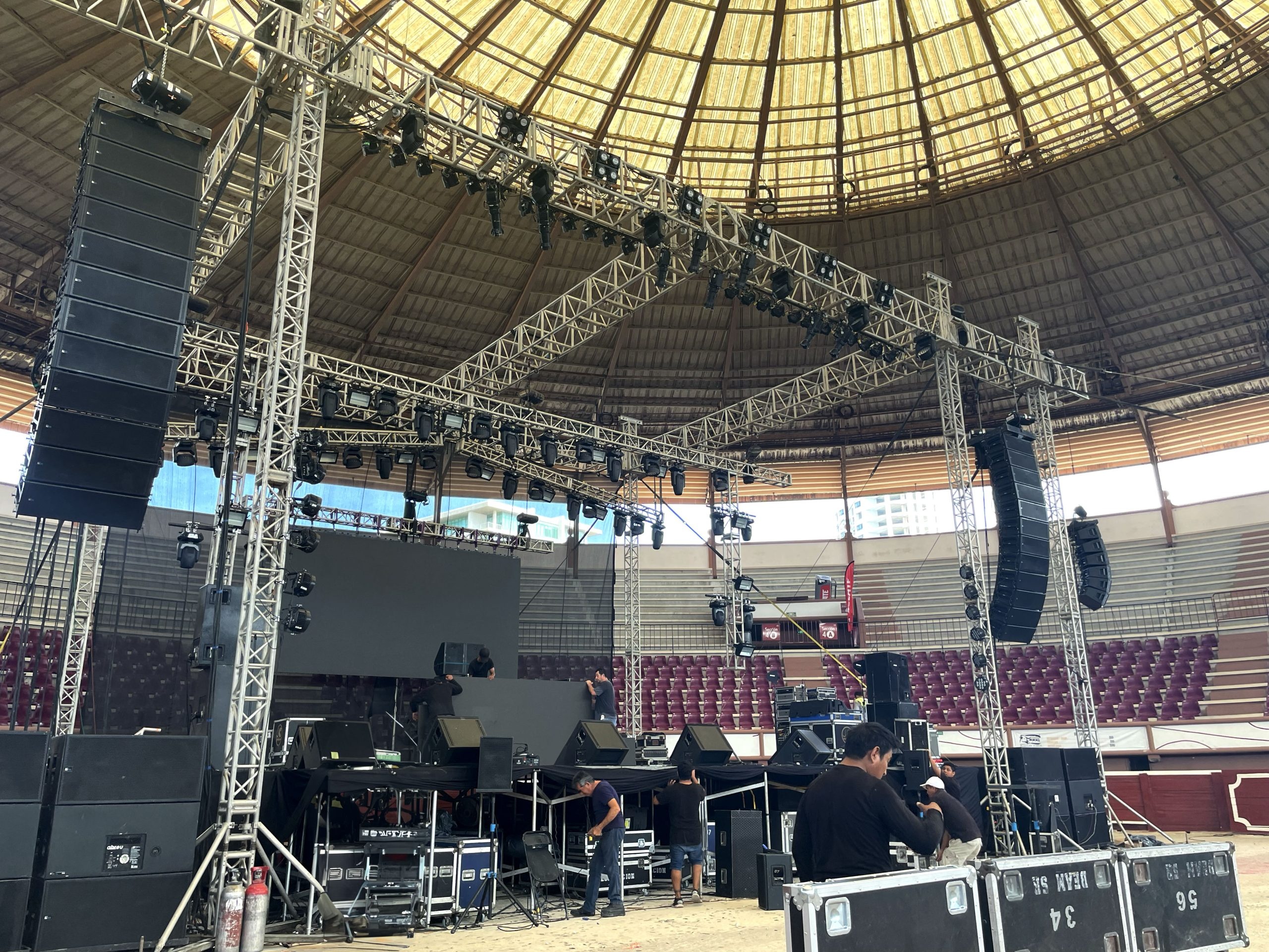 Construcción de escenario profesional